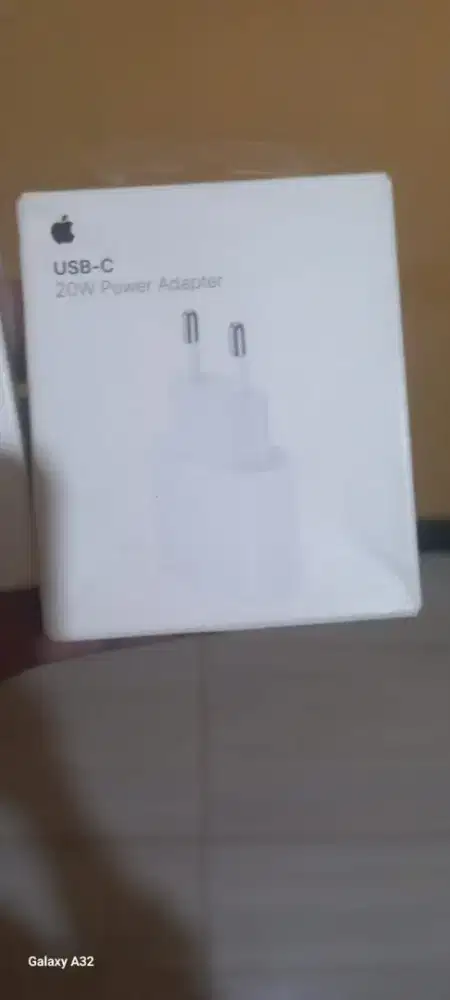 Kepala charger iphone merk iphone dan IT . lightning to headphone jack