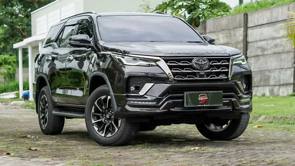 Fortuner GR 2.8 4x2 AT 2022