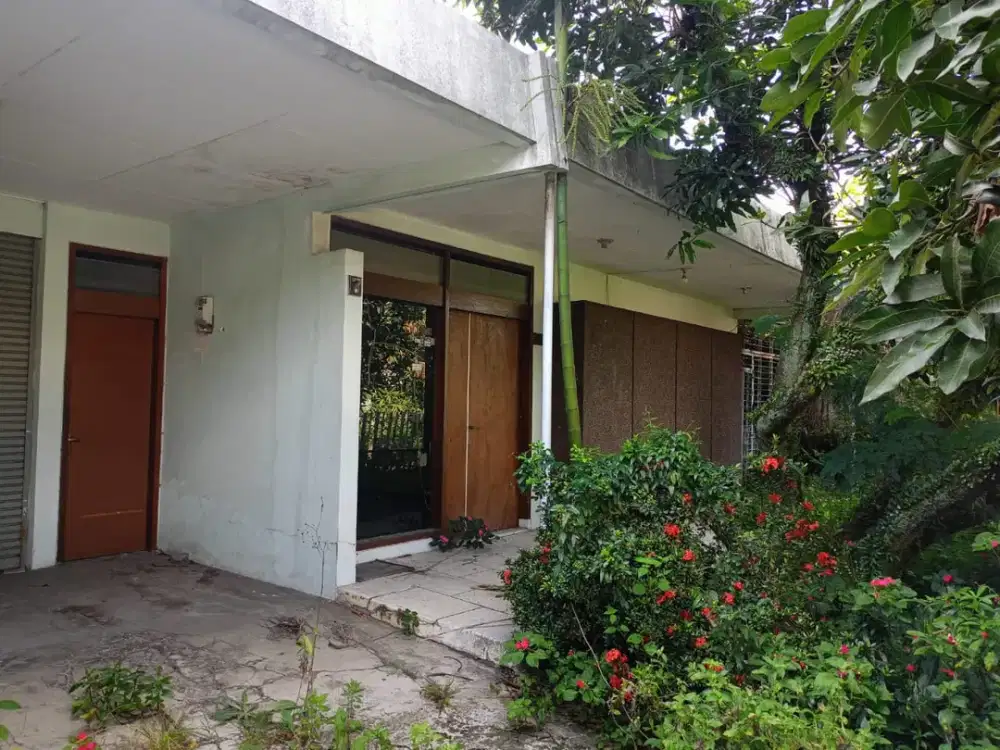 Rumah Hitung Tanah SHM Tengah Kota Di Turangga Alat Musik dkt Tsm