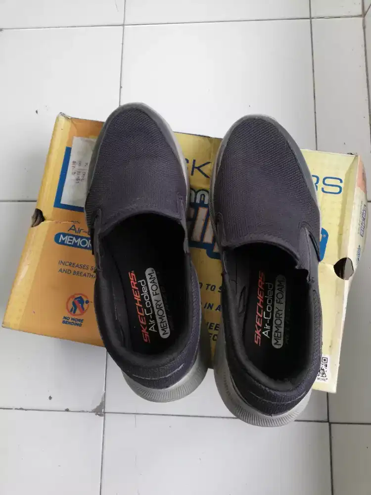 Skechers slip ins memory foam