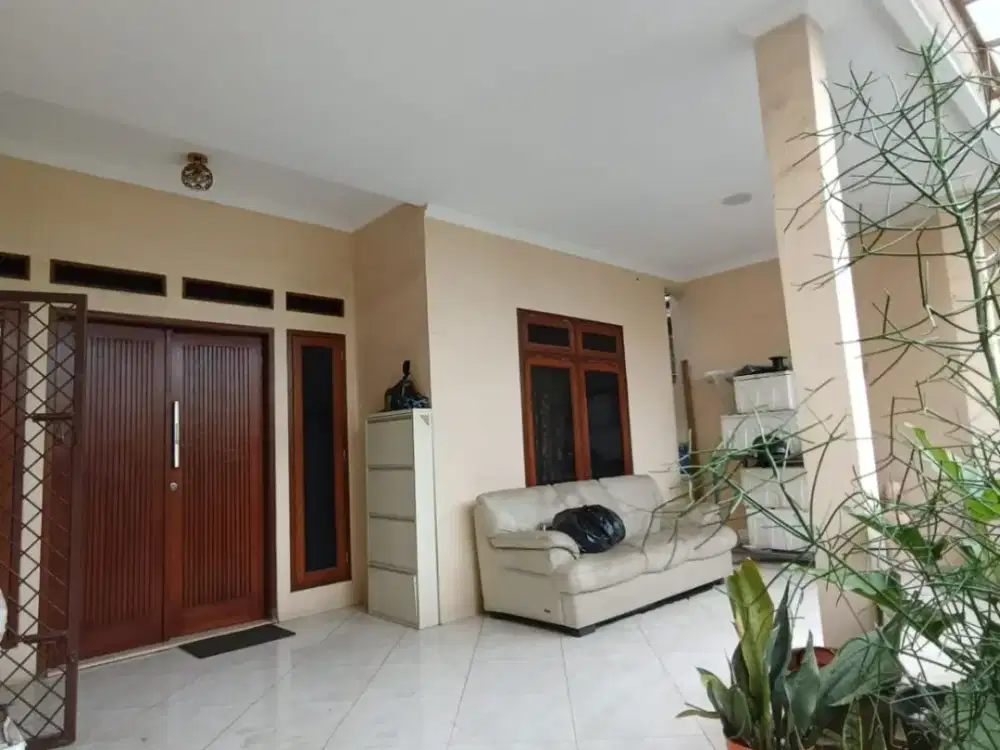 Dijual dan Disewa Rumah / Ruang Usaha Bagus Jl. Beruang Sektor 5 Bintaro Jaya