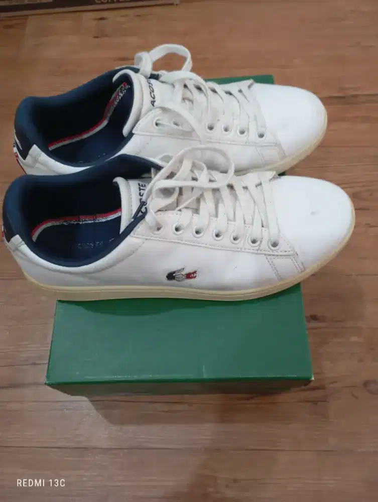 Sepatu Lacoste Carnaby 0121 2 sma white