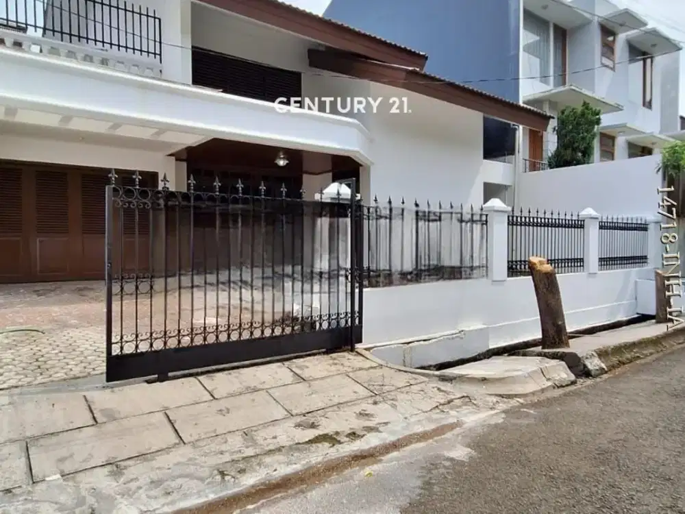 Disewakan Hunian Luas  Nyaman Dekat Mall Di Pondok Indah