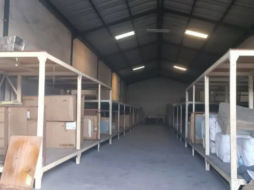 SEWAKAN GUDANG MARGOMULYO PERMAI SURABAYA , BEBAS BANJIR .