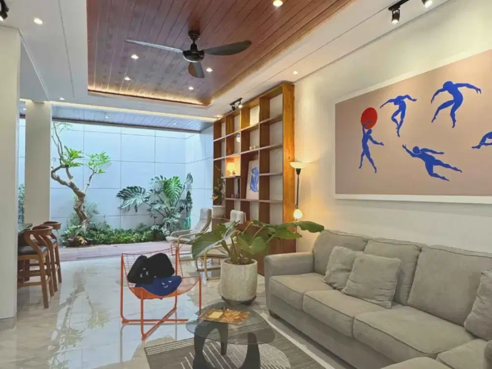 RUMAH MEWAH MINIMALIS SEMI FURNISHED PRIVATE POOL JOGJA UTARA SELANGKAH KE PALAGAN DAN RING ROAD UTARA JOGJA