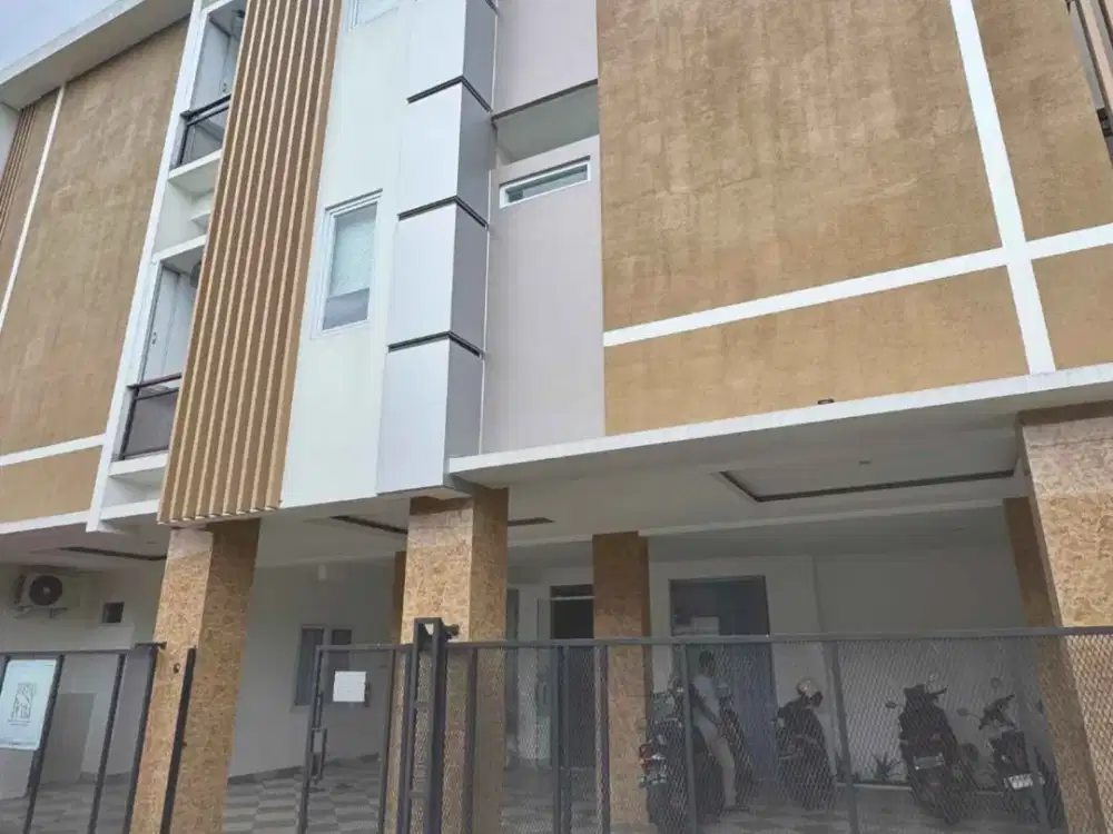 KOST ELITE BARU DAN FULL ISIAN SERTA PENGHUNI DI SETURAN JOGJA