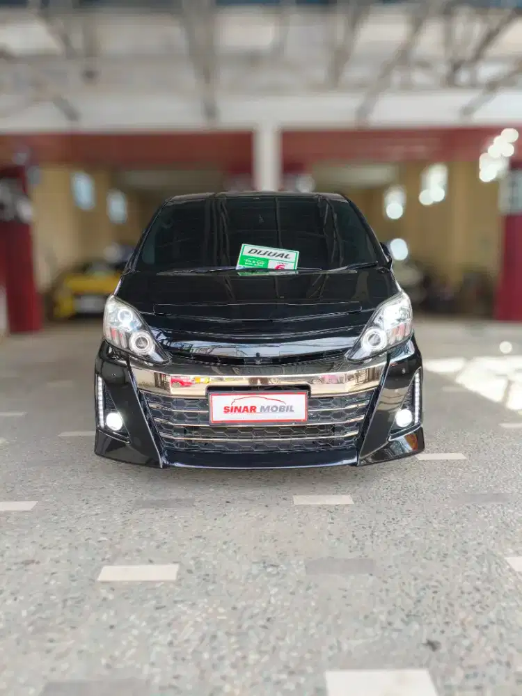 Toyota Alphard 2013 tipe GS automatic warna hitam plat B