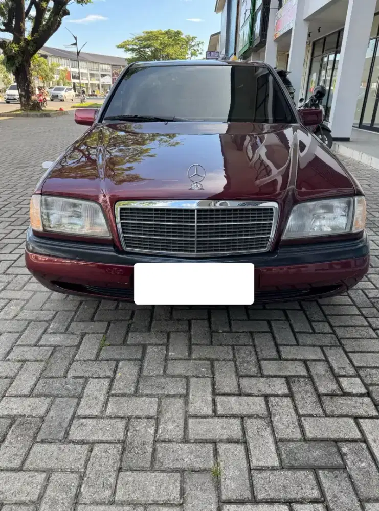 Mercedes-Benz W202 C180