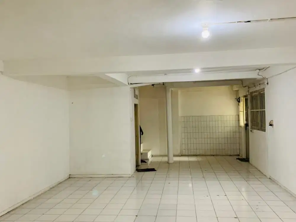 Ruko 2 Lantai di Kelapa Gading TPI - Parkiran Luas!