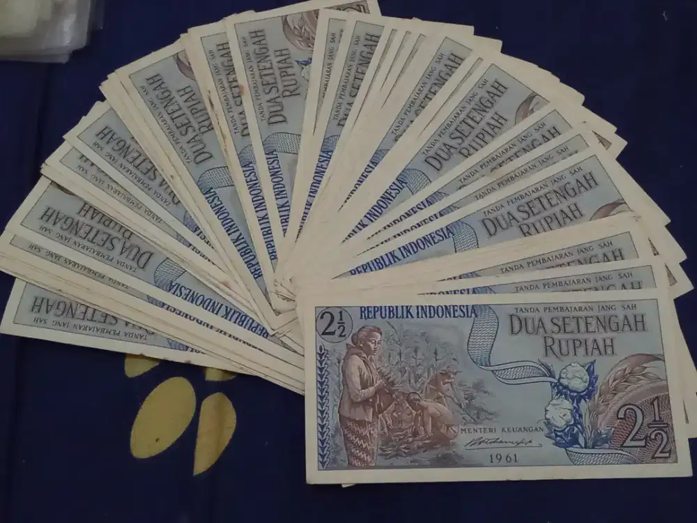 50 Lembar Uang Kuno 2½ Rupiah Tahun 1961