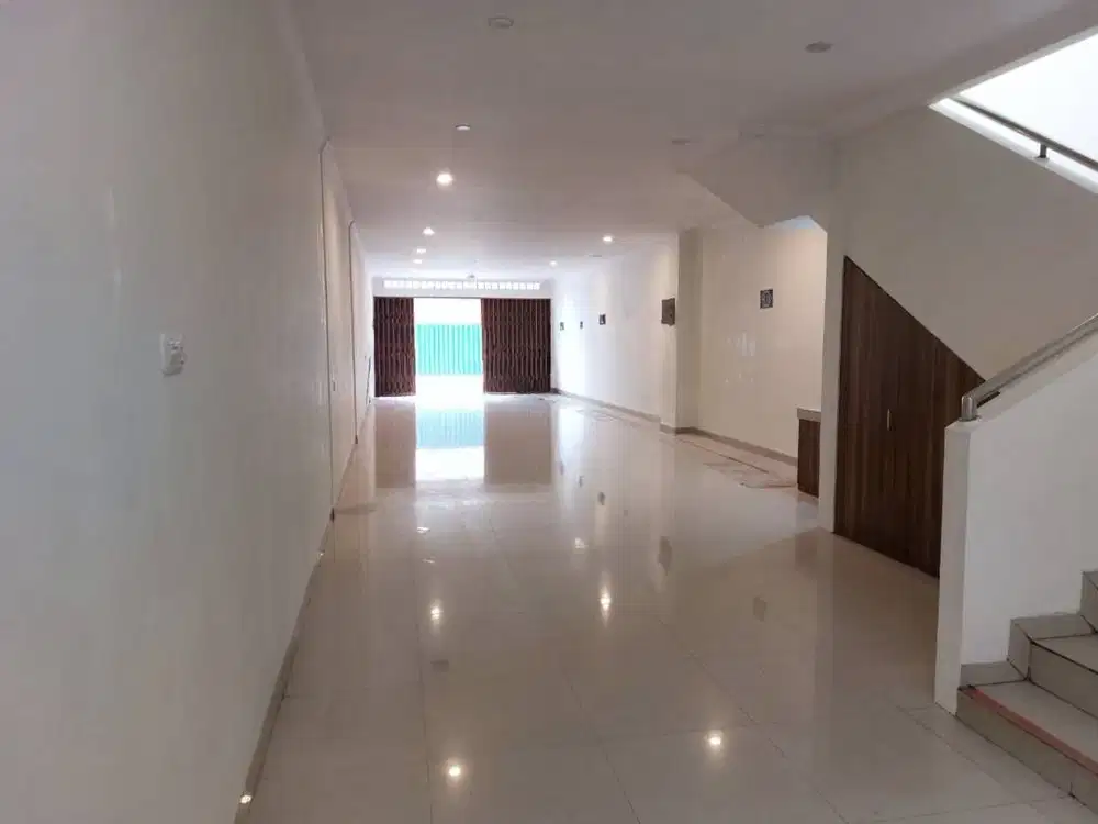 Sewa Ruko Lux 2 Lantai di Taman Kopo Indah TKI 1