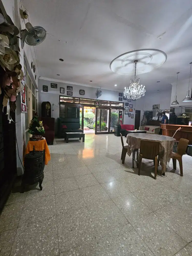 Dijual Rumah Tempat Usaha di Jl Lodaya Bandung