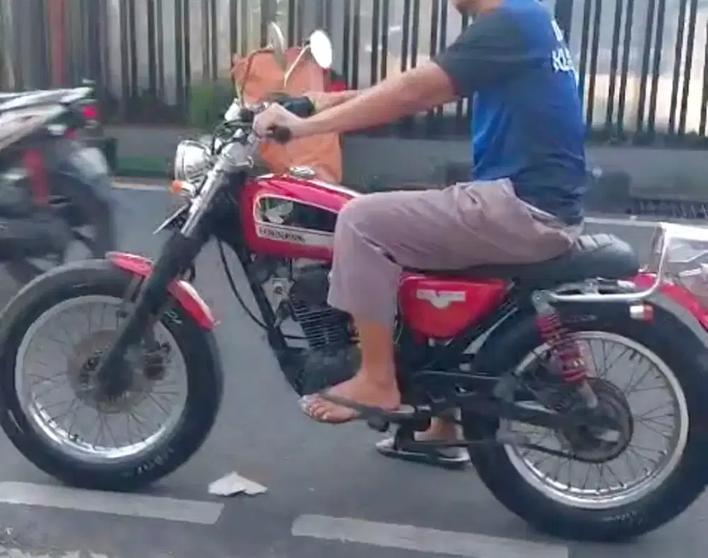 GL PRO TYPE CUSTOM 2001