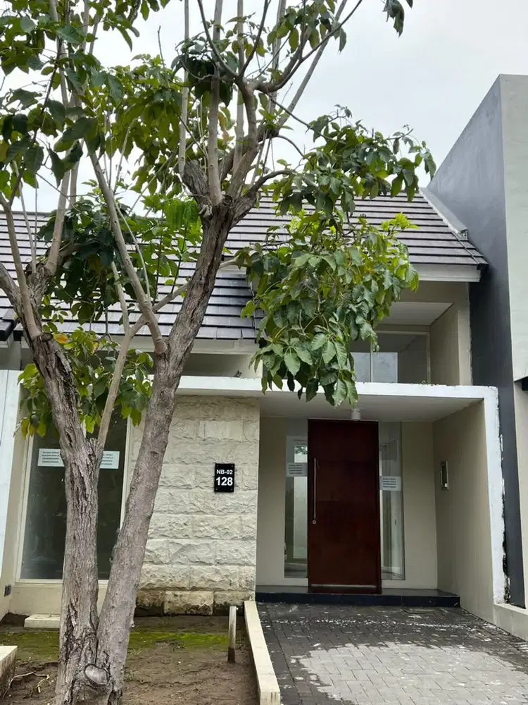 Dijual rumah siap huni North West Park NB2-Citraland Surabaya