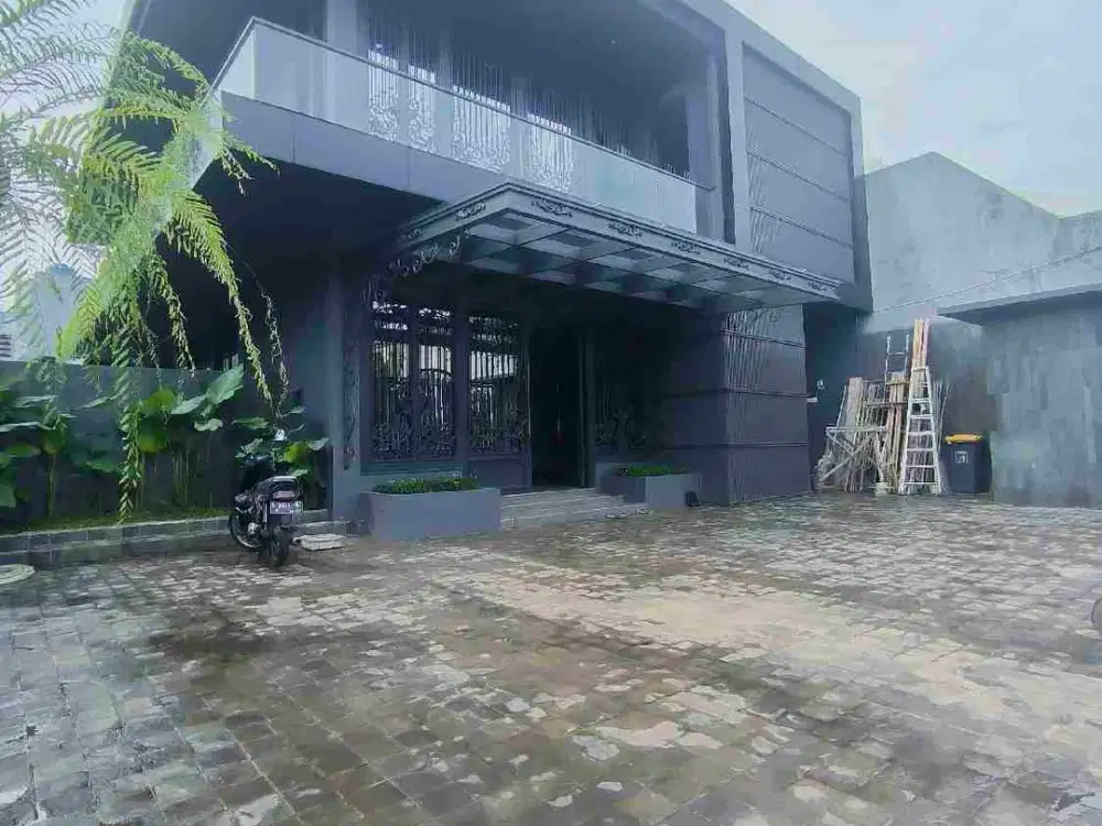 Dijual Rumah Baru dgn Kolam Renang Pribadi dalam Komplek Duren Sawit Jakarta timur