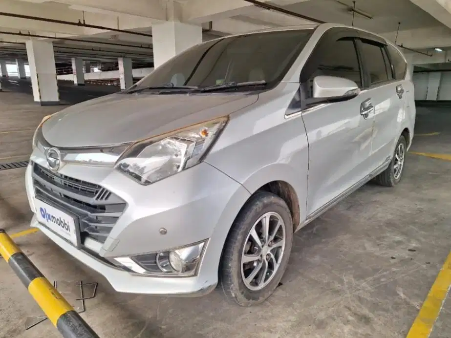 DP RENDAH Daihatsu Sigra 1.2 R Deluxe Bensin-AT 2016 BKSS