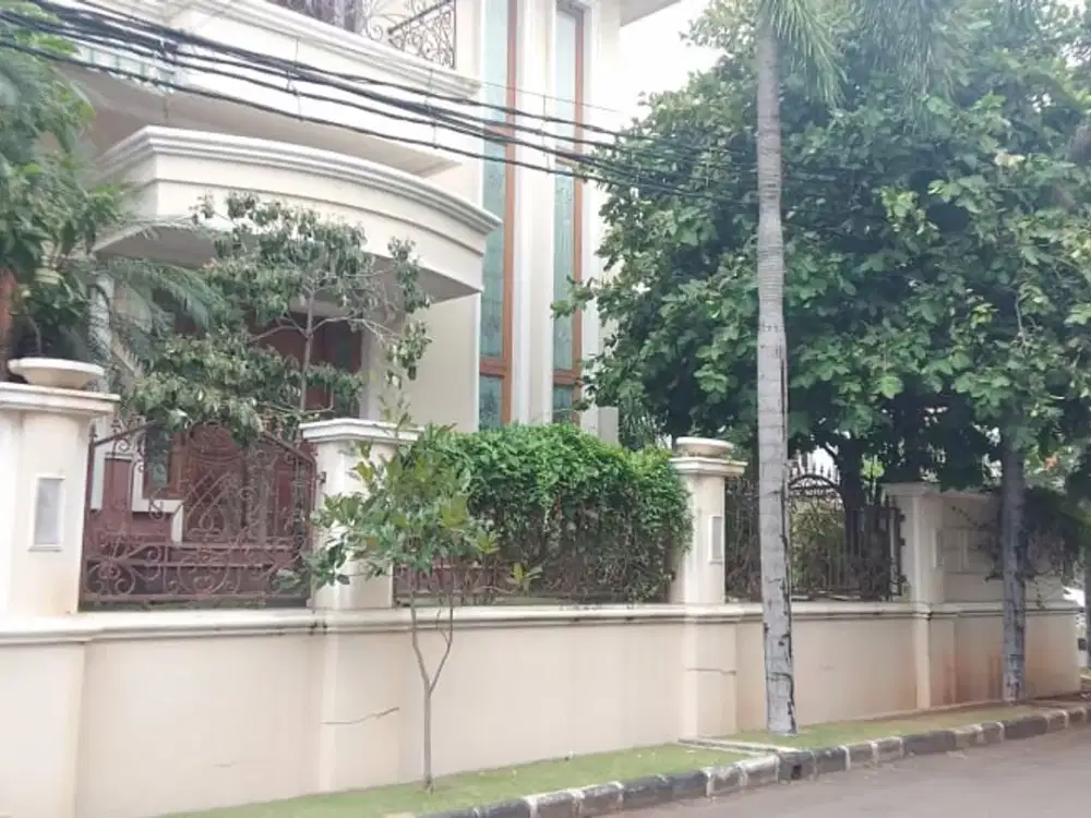 Dijual Rumah Hoek 3 Lantai Di Gading Kirana Kelapa Gading