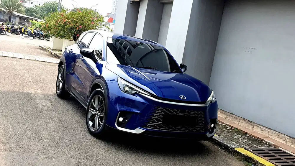 Lexus LBX Luxury 1.5 Hybrid HEV AT Blue On Black 2024 Like New Low Km