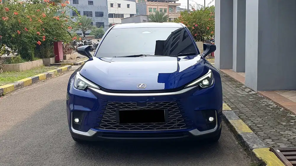 Lexus LBX Luxury 1.5 Hybrid HEV AT Blue On Black 2024 Like New Low Km