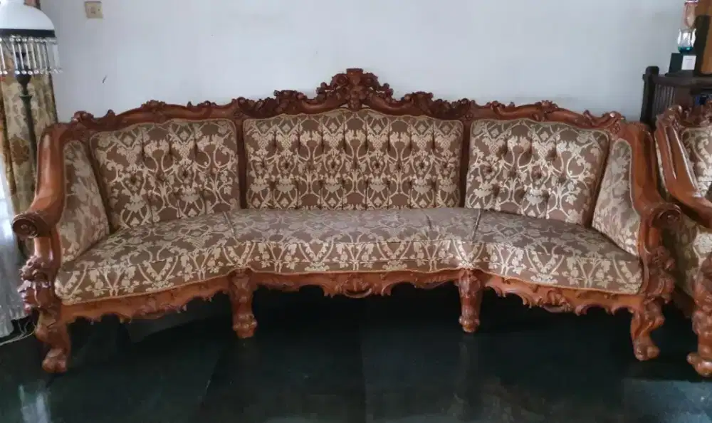 Kursi Jati Model Romawi 2411