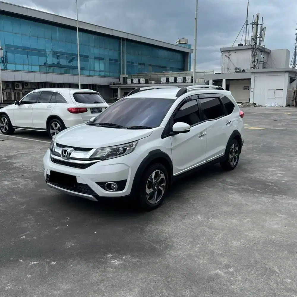 HONDA BR V E CVT 1.5 A/T 2017