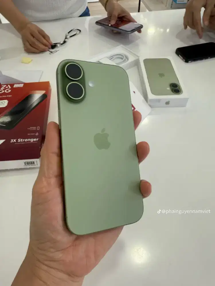 Cicilan iPhone 17 Sage 256 gb