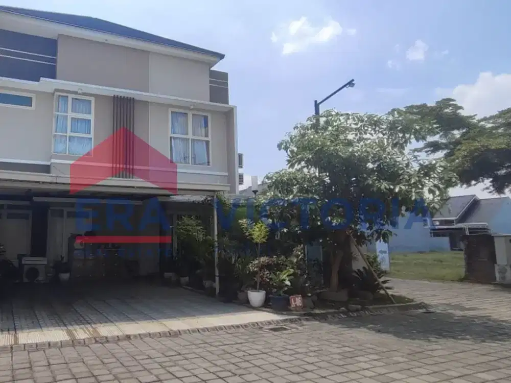 Rumah Bagus Terawat Siap Huni Ada Kolam Renang di Rejomulyo Kota Kediri