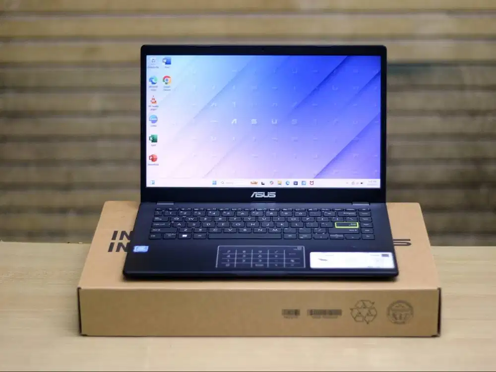 Asus E410MA / Fullset / SSD 512GB