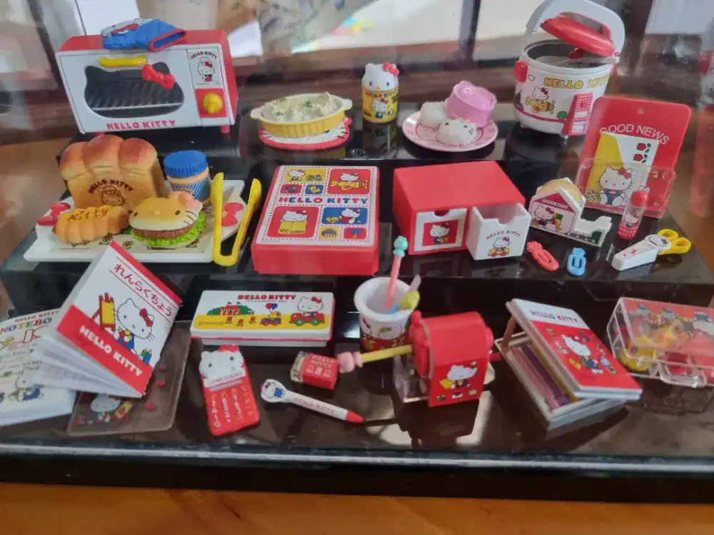 Hello Kitty Vintage Stuff Set by REMENT