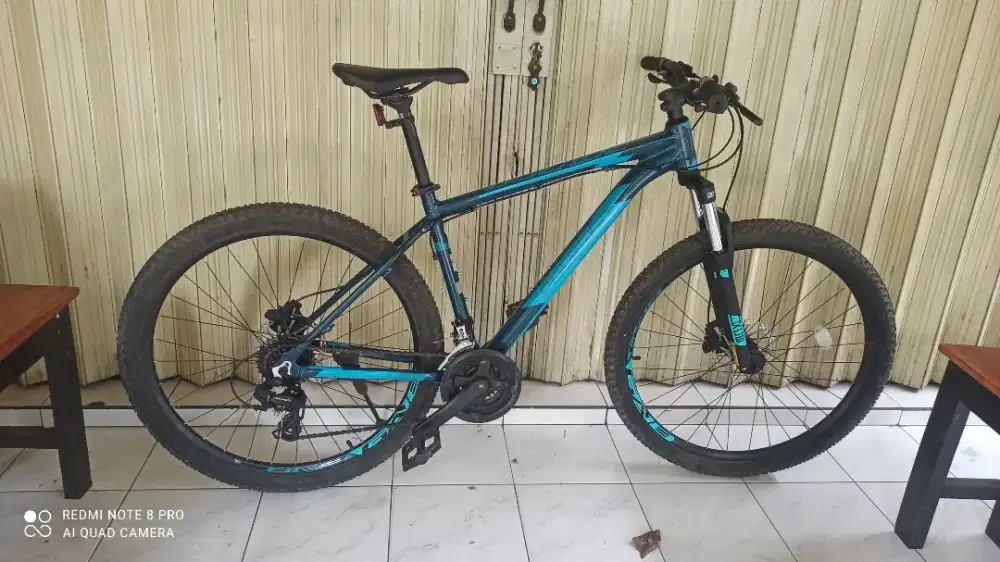 Polygon cascade 4.0 M 8 speed rem hidrolik mukys