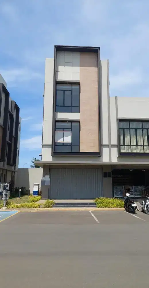 Dijual Ruko Hoek 3 Lantai Survana Tanggerang