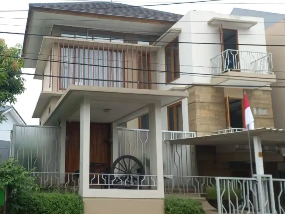Dijual Rumah Cantik 2½lt di BSD Nusaloka Tangerang Selatan