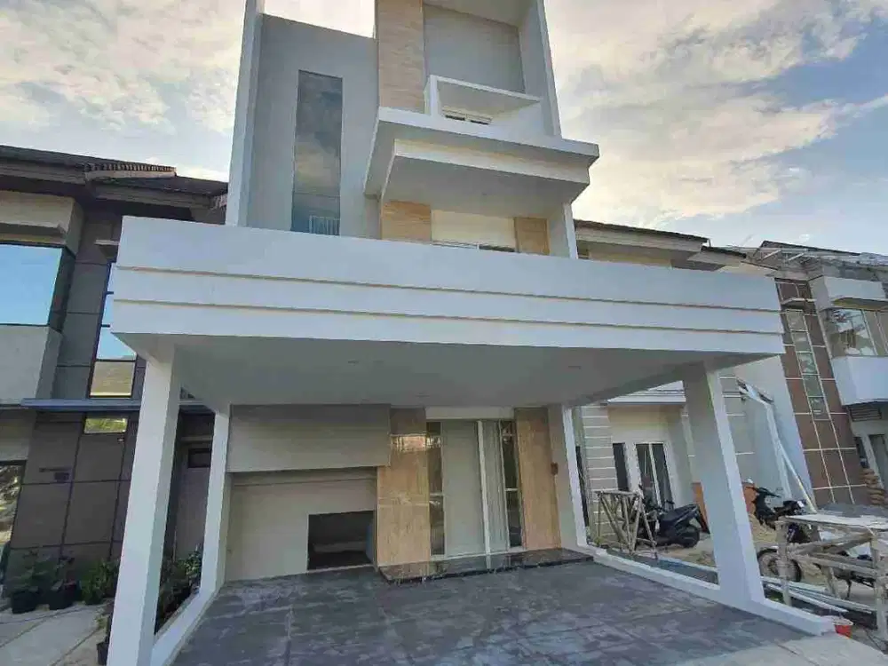 Rumah 3 Lantai 6+2 Kamar Luas 400m SHM Rooftop Hadap Timur Ciater BSD Tangerang Selatan