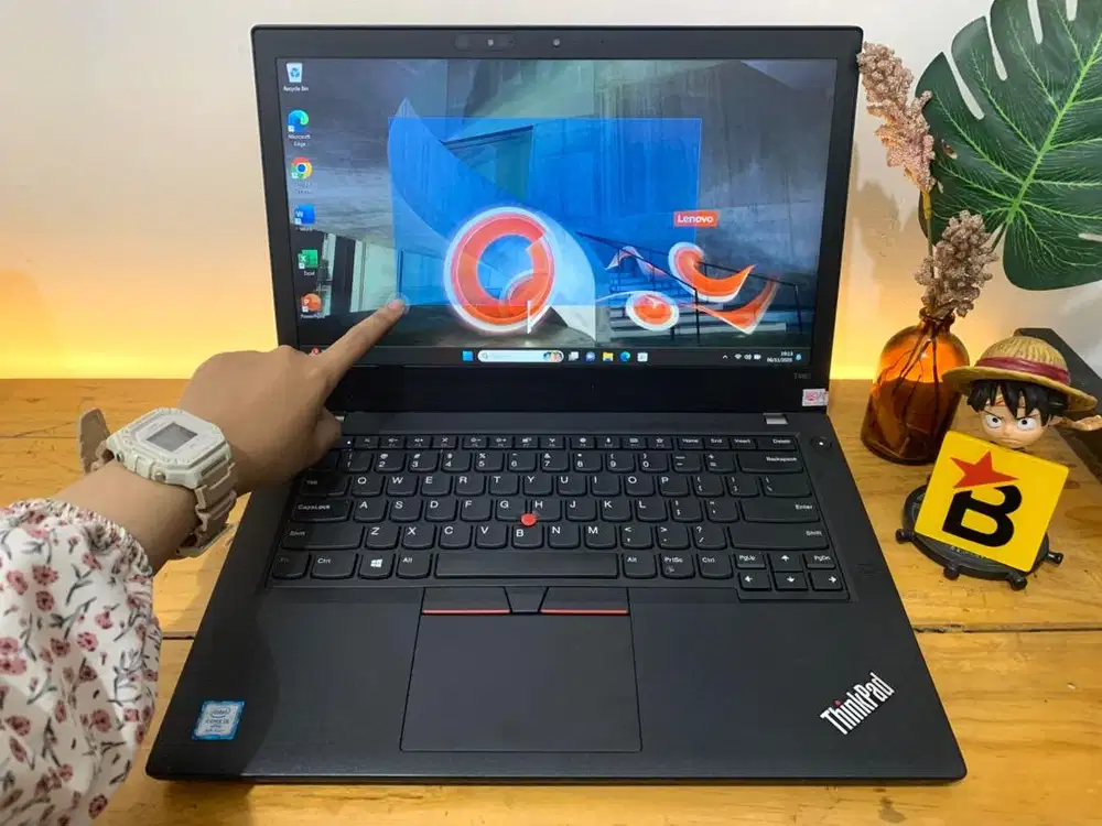 Laptop Lenovo Thinkpad T480 Core i5 RAM 16 Touchscreen Multitasking