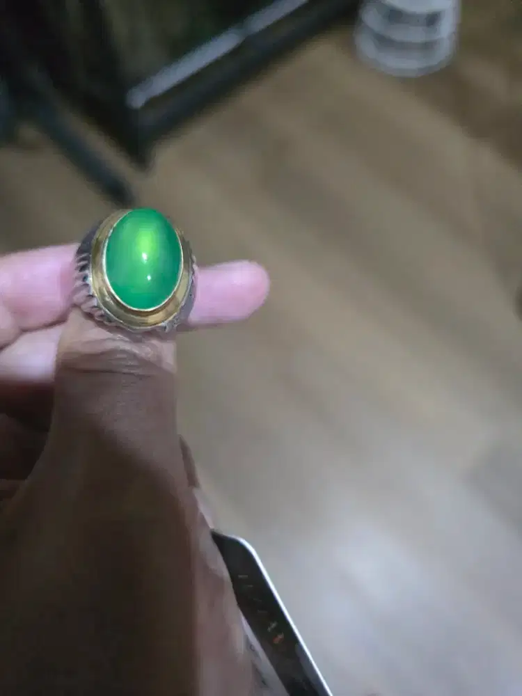 Batu hijau garut kristal giwang memo