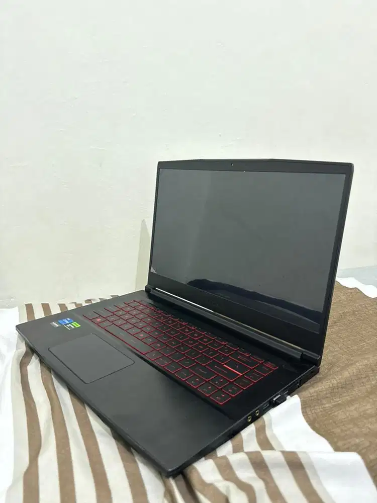 LAPTOP GAMING MSI GF63 I5 RTX3050 16GB 512GB