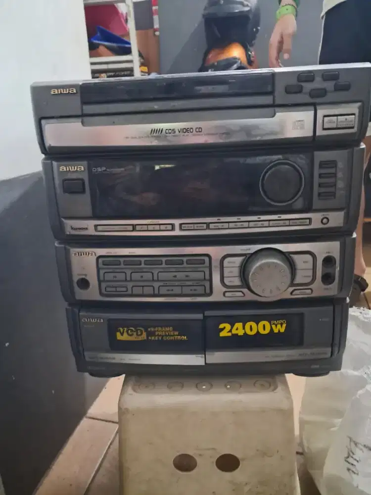 Tape double cassette and CD player