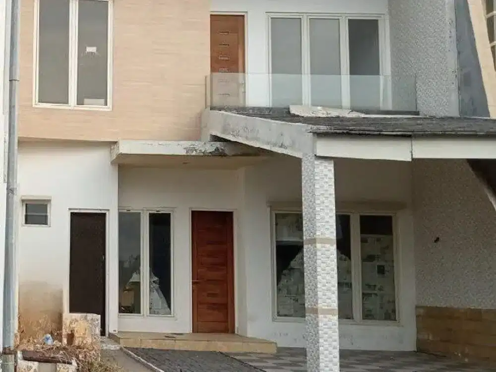 RUMAH PALM BEACH IMPERIAL PAKUWON CITY STRATEGIS