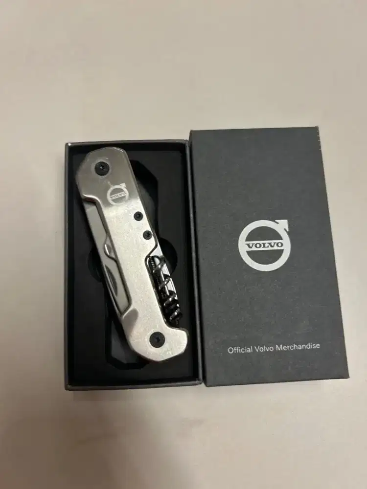 Volvo Multi-tools Leatherman Multifungsi Original Serbaguba Pisau