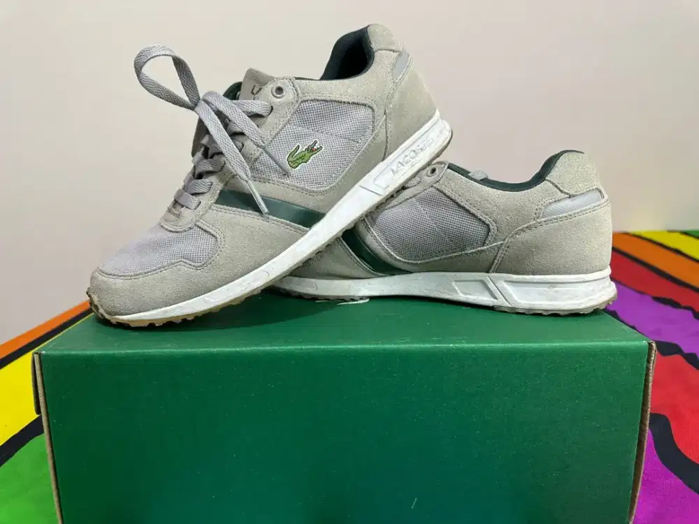 Sepatu Lacoste Vauban warna abu2 original