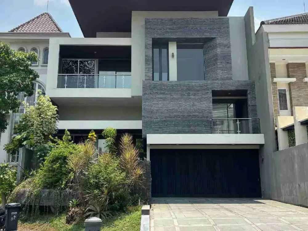 DIJUAL RUMAH TERAWAT CITRALAND SIAP HUNI
