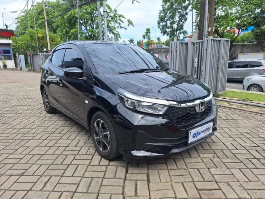LOW DP Honda Brio Satya 1.2 E Bensin-AT 2024 TGU