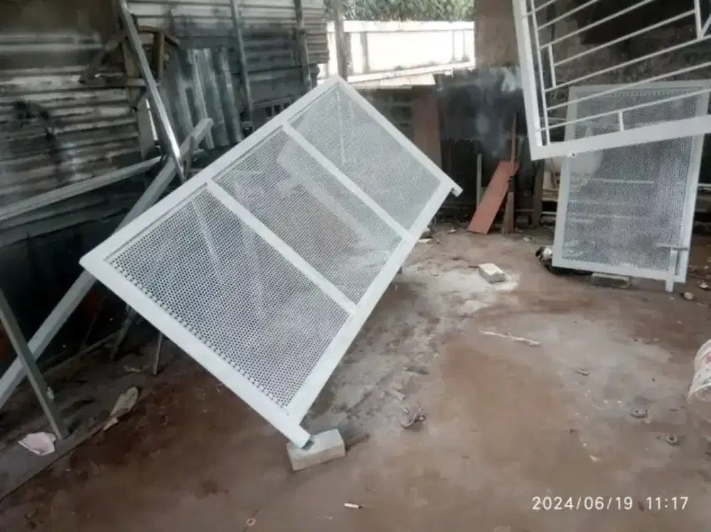 tukang las.dan bja ringan