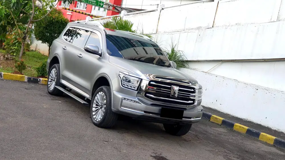[ LOW KM ] GWM Tank 500 HEV Hybrid 2.0 AWD AT Ayers Grey 2024/2025