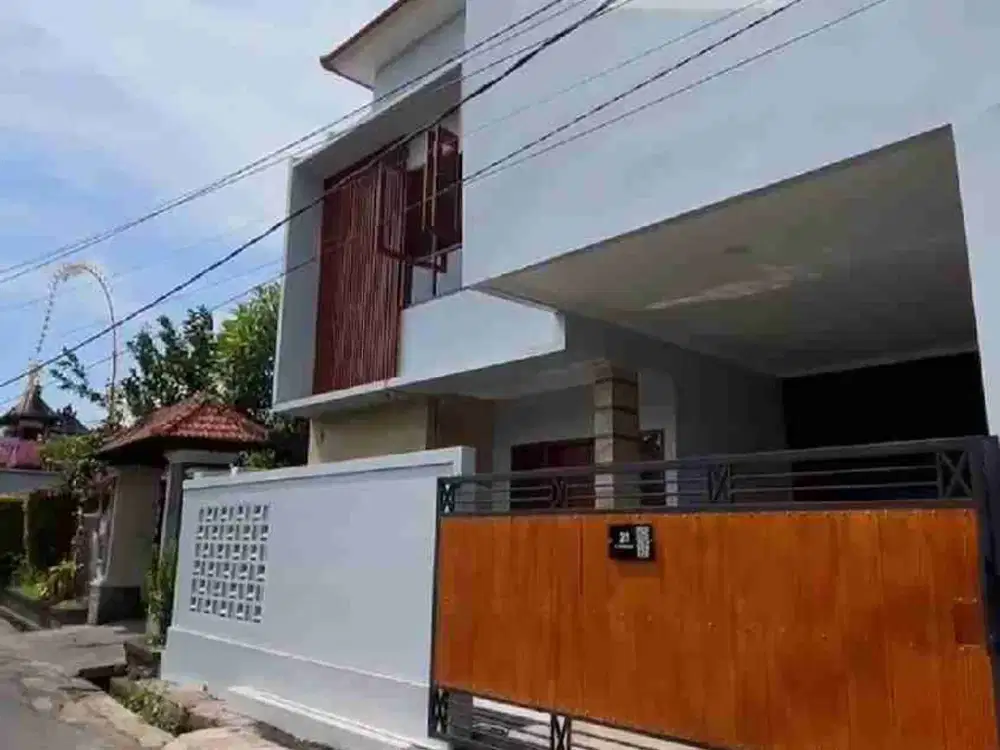 DI JUAL RUMAH MEWAH SEMI VILLA DENGAN DI SANUR DENPASAR SELATAN