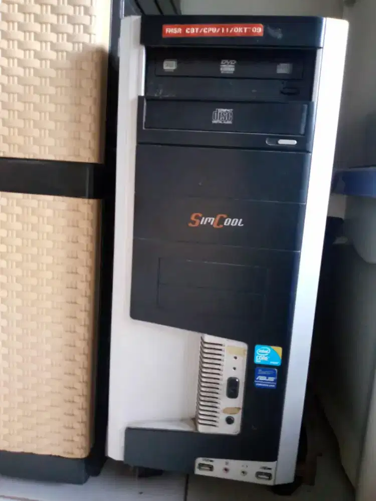 CPU Core2Duo Ram 2x2GB DDR2 Hdd 500Gb NVIDIA Geforce 8400GS 2GB