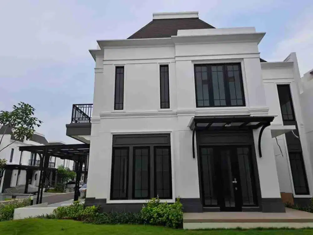 Rumah Mewah di Sumarecon Crown Gading kabupaten Bekasi