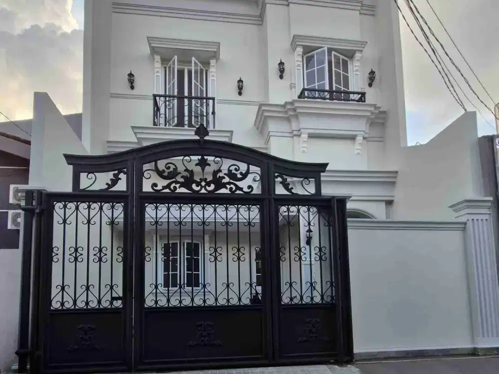 RUMAH AMERICAN MODERN DALAM KOMPLEK, SELANGKAH KE AKSES TOL