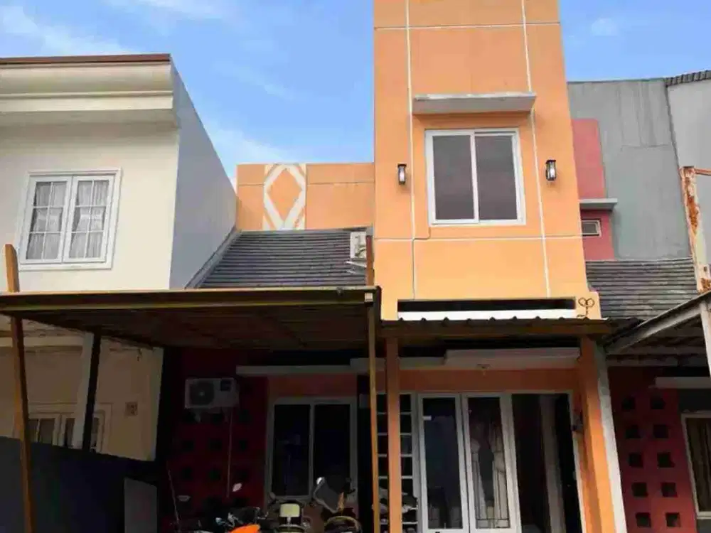 RUMAH DI CIBUBUR COUNTRY 2 LANTAI TERENOVASI SIAP HUNI
