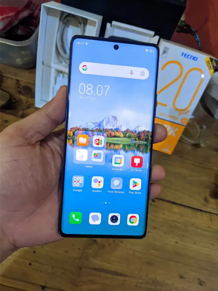 Tecno Spark 20 Pro+ Layar lengkung Ram 8/256 Fullset